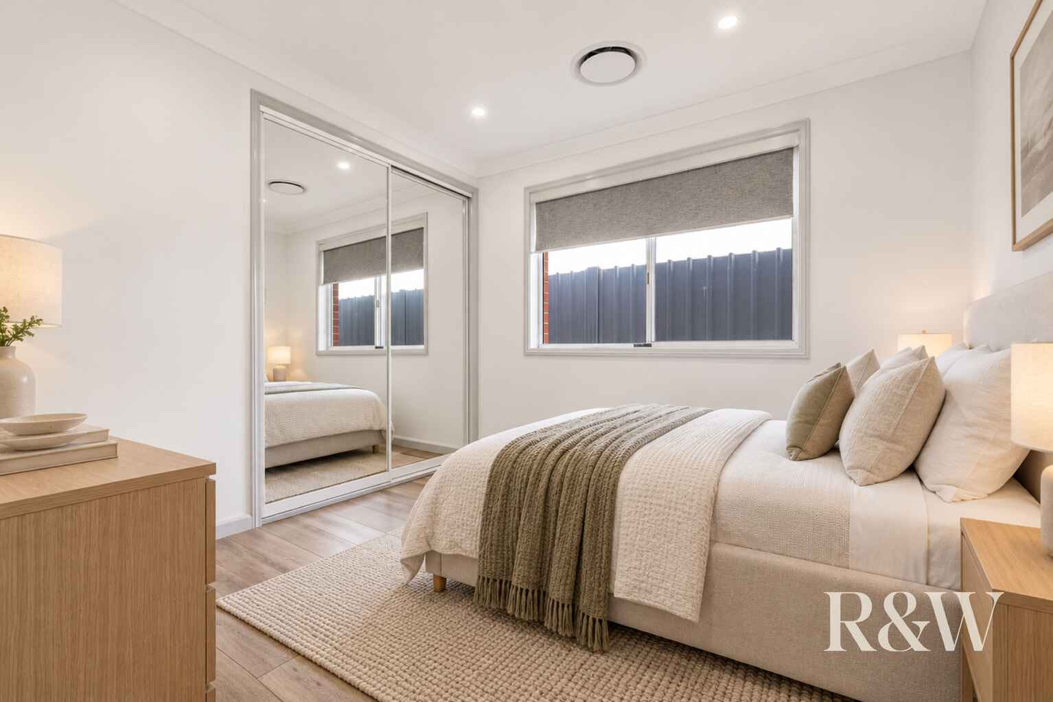4 FRIGATE-BIRD AVENUE Hinchinbrook