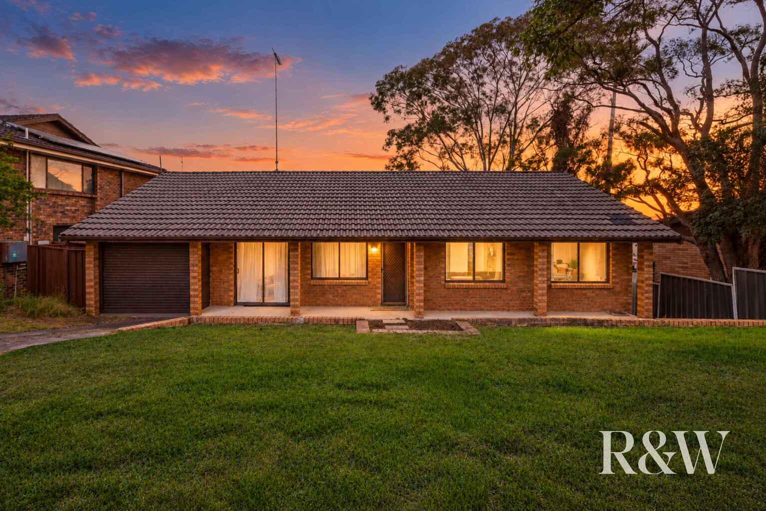 40 PARKHILL AVENUE Leumeah