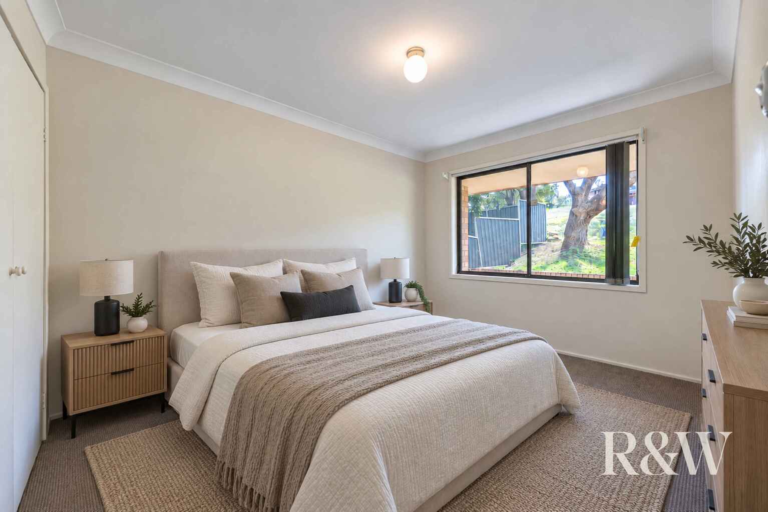 40 PARKHILL AVENUE Leumeah