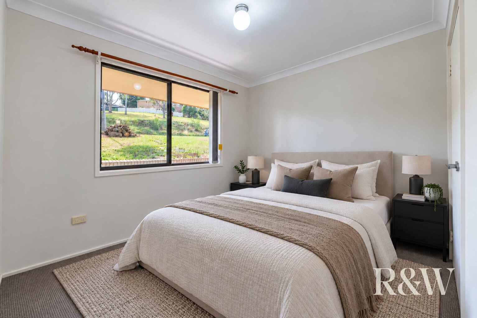 40 PARKHILL AVENUE Leumeah