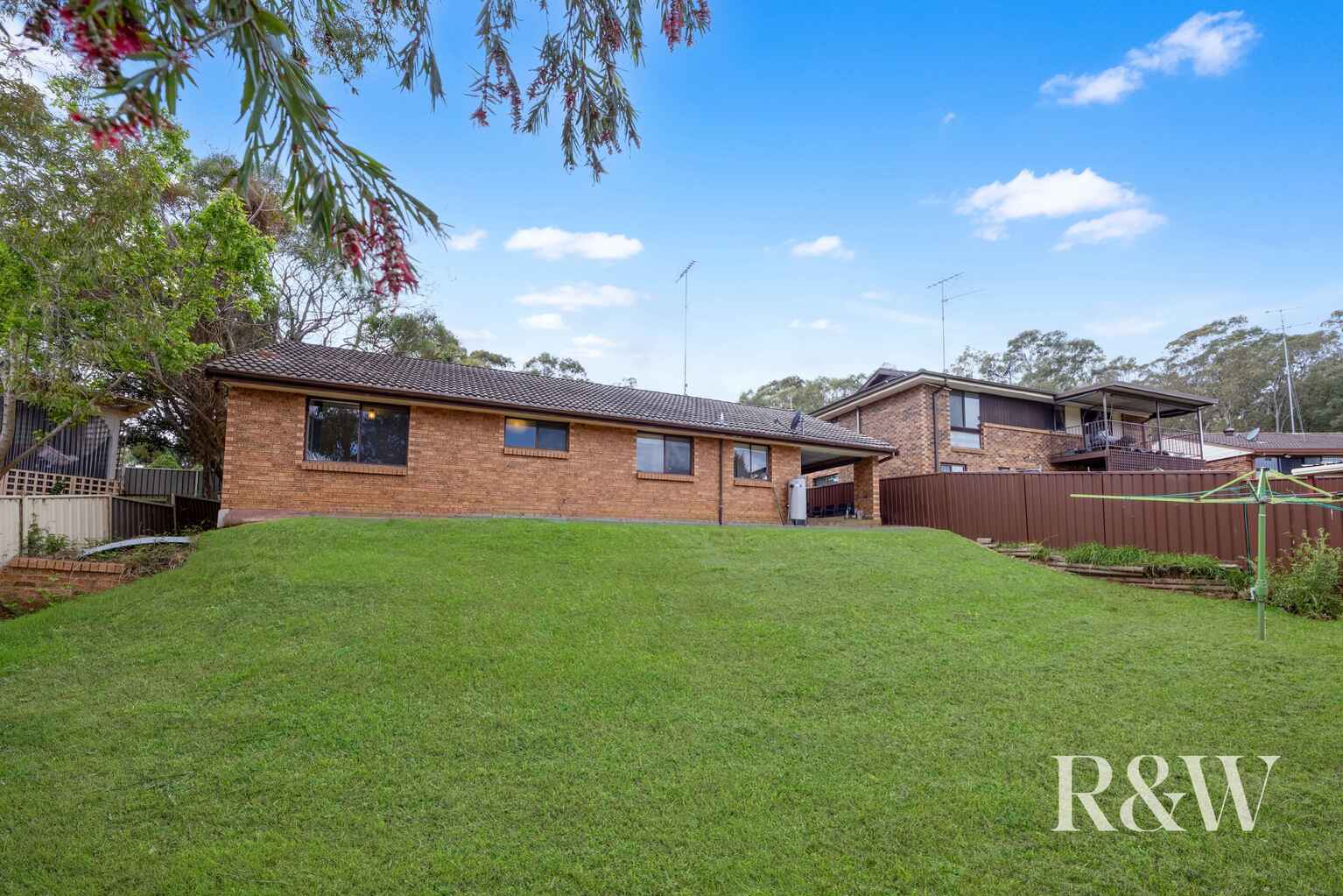 40 PARKHILL AVENUE Leumeah