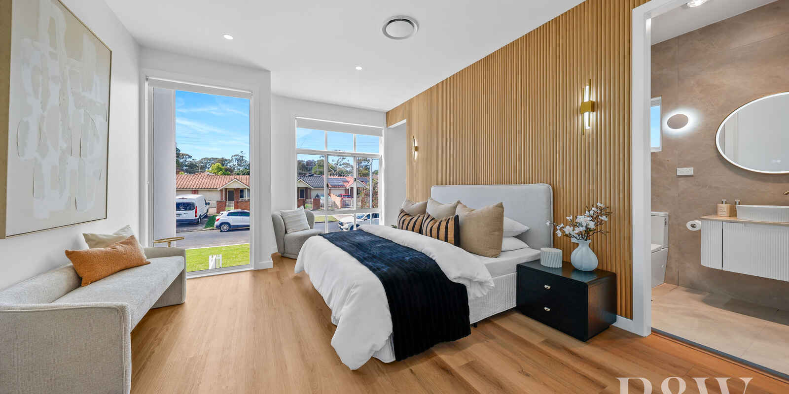 33 CARINDA STREET Ingleburn