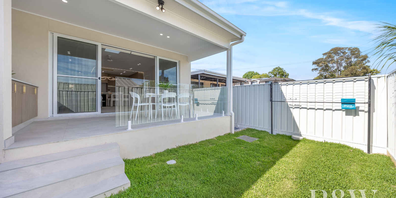 33 CARINDA STREET Ingleburn