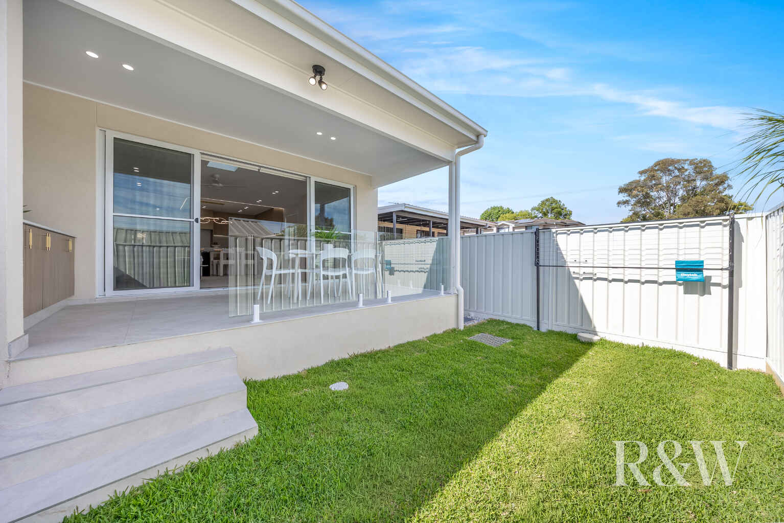 33 CARINDA STREET Ingleburn