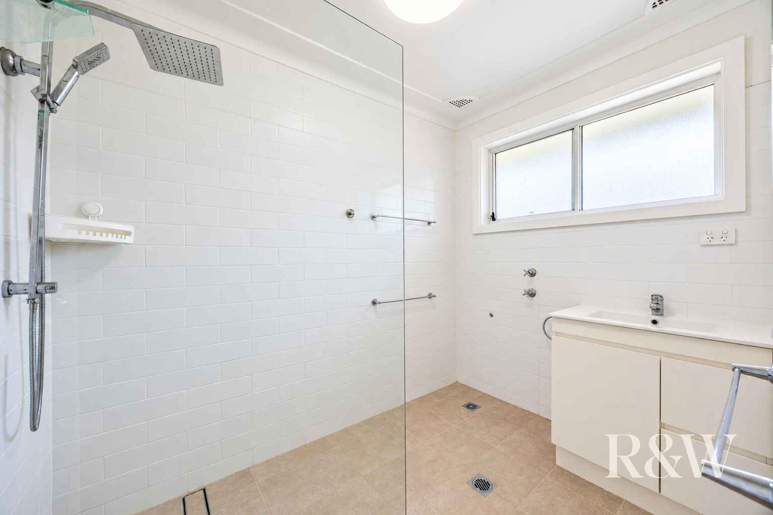 9 MURRAY STREET Campbelltown