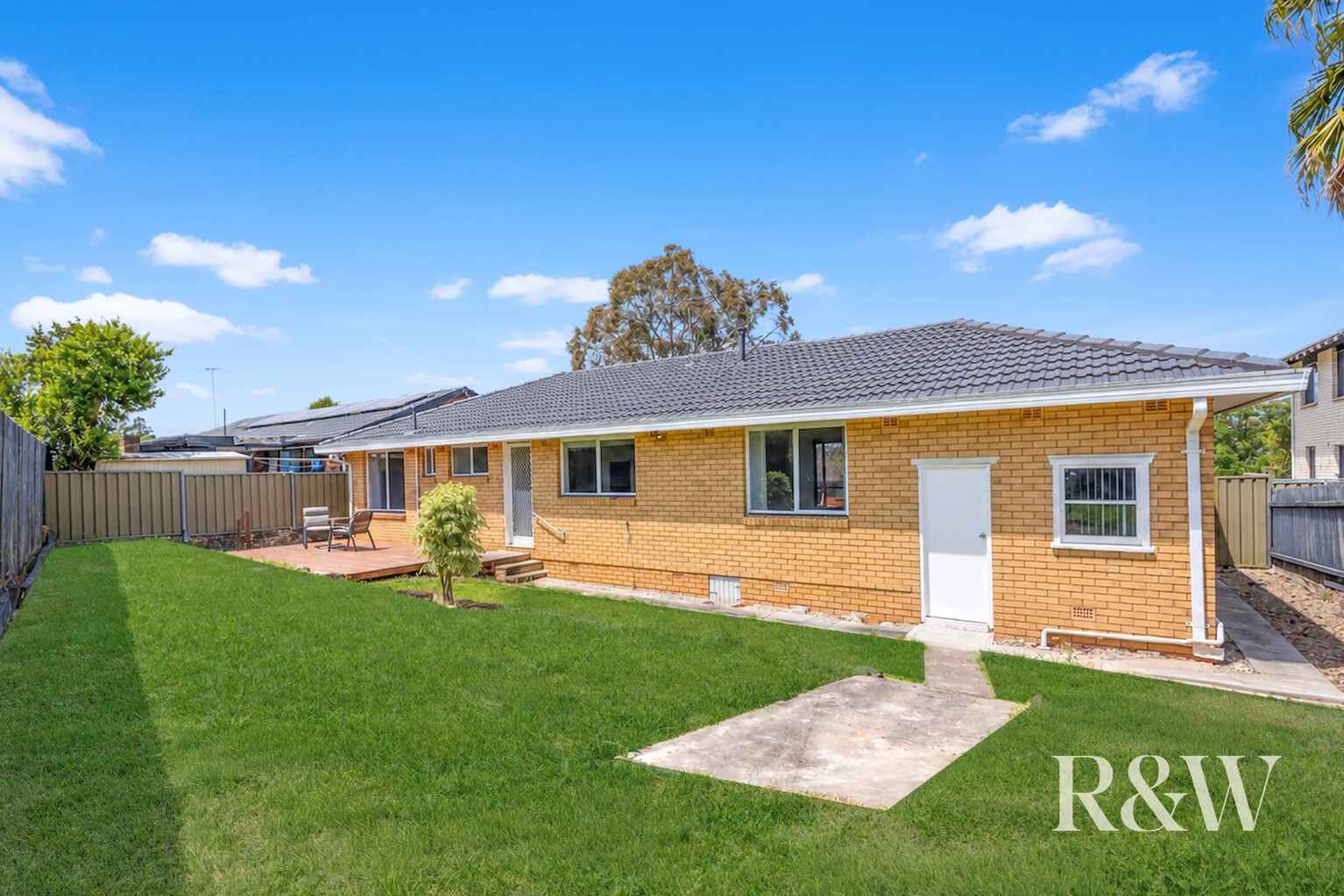 9 MURRAY STREET Campbelltown