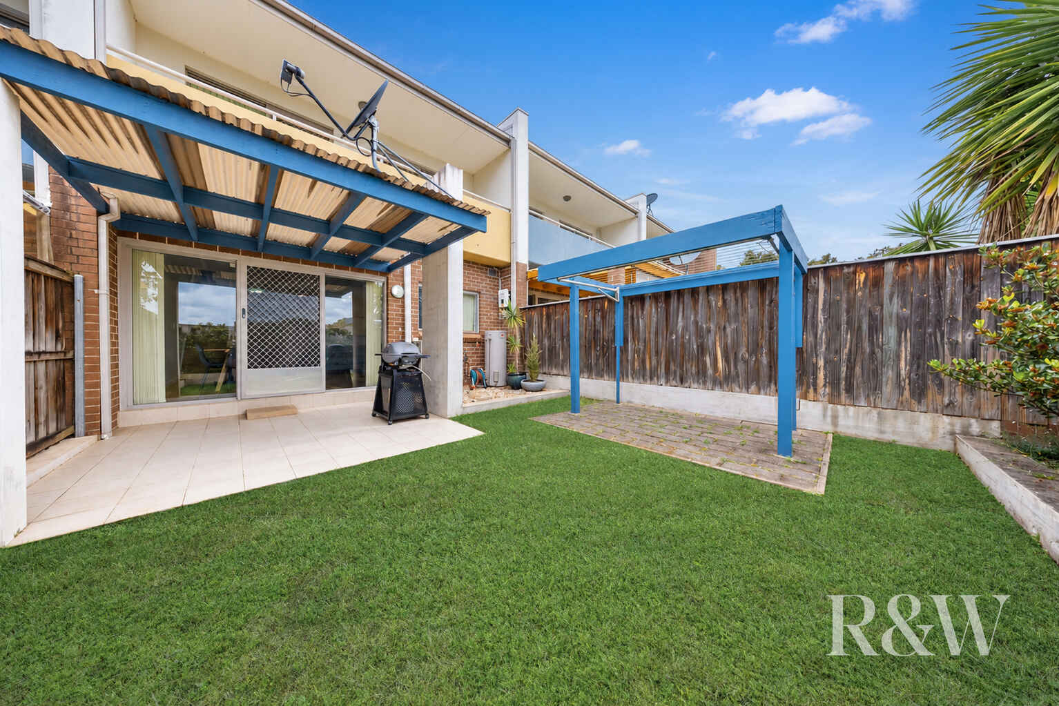 49/17 POPLAR CRESCENT Bradbury 49/17 POPLAR CRESCENT Bradbury