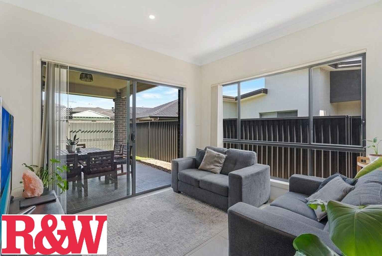 37 Mooney Street Spring Farm