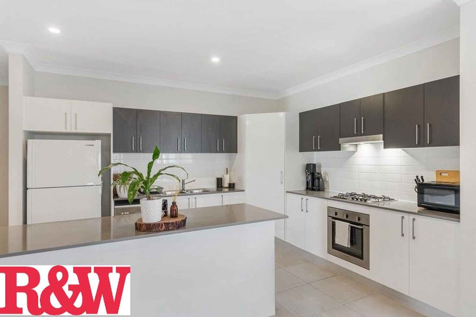 37 Mooney Street Spring Farm